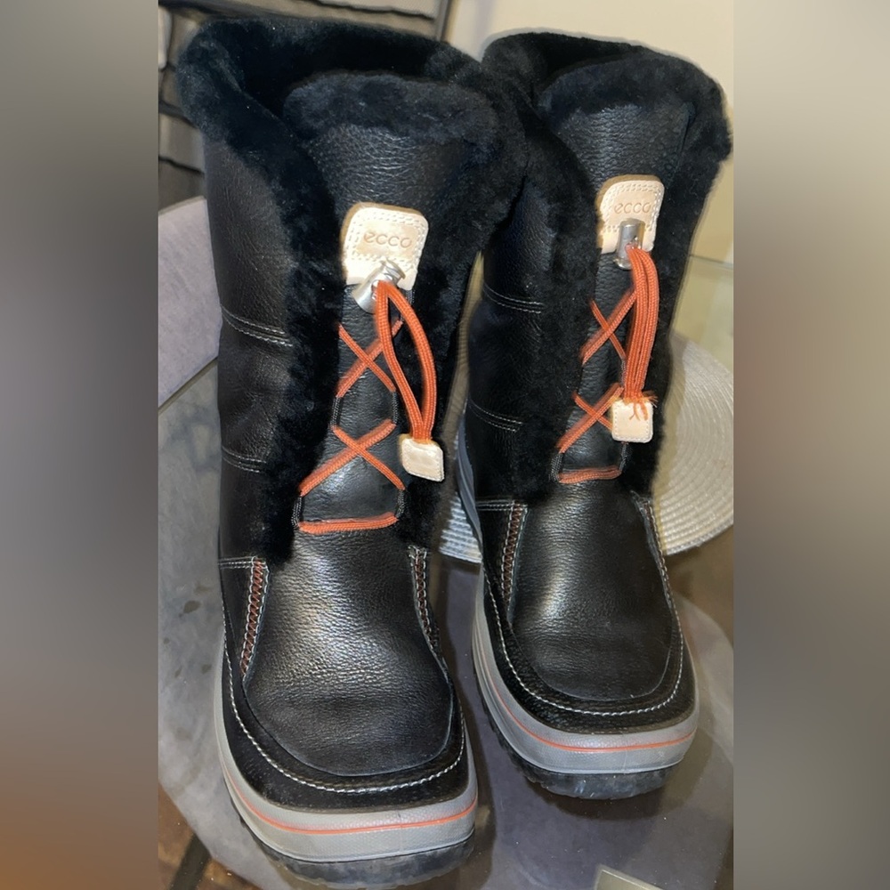 Ecco Black Winter Boots with Red Accents